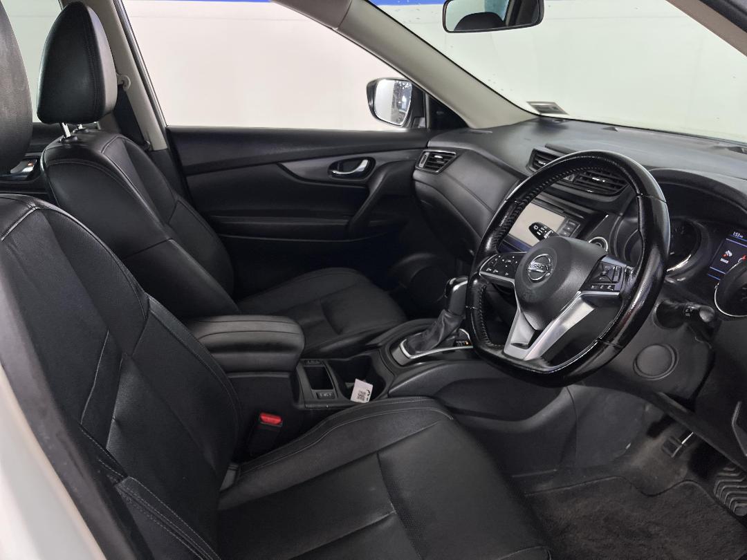 Photo '16' of Nissan X-Trail