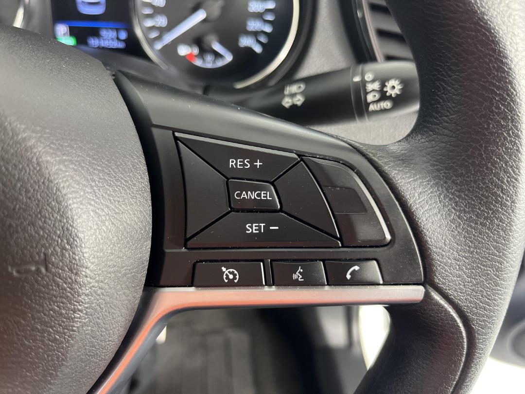 Photo '24' of Nissan X-Trail Photo '24' of Nissan X-Trail