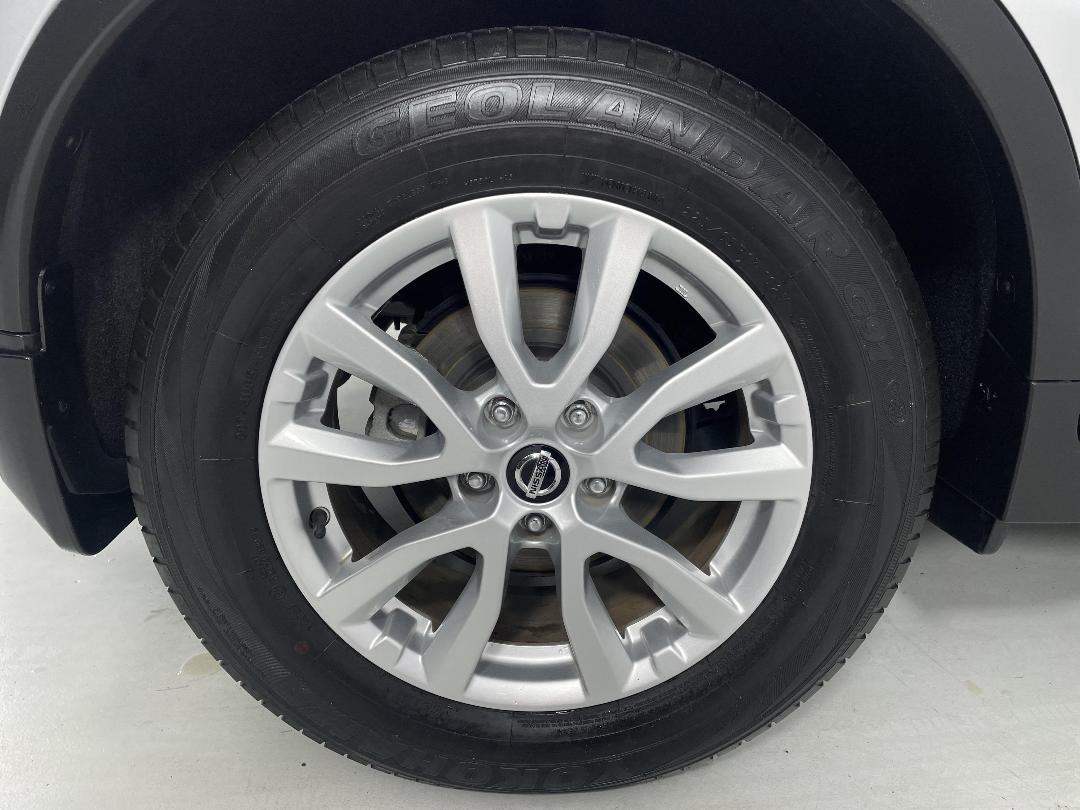 Photo '12' of Nissan X-Trail