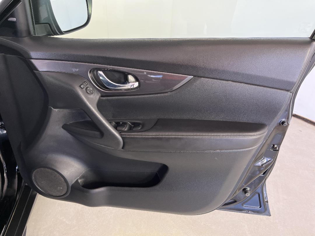 Photo '15' of Nissan X-Trail