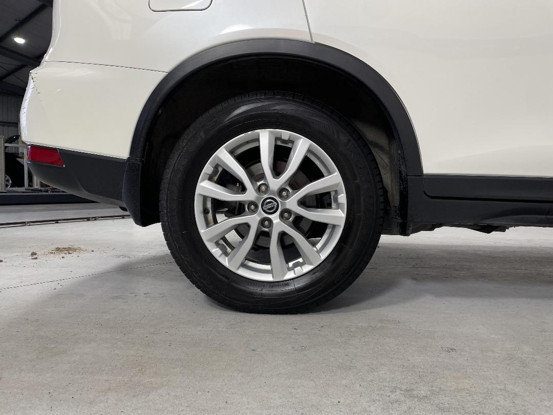 Photo '12' of Nissan X-Trail