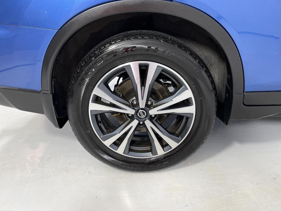 Photo '12' of Nissan X-Trail