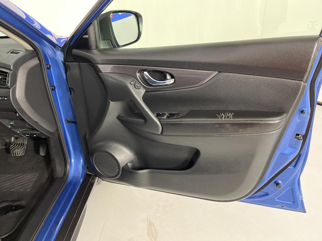 Photo '15' of Nissan X-Trail