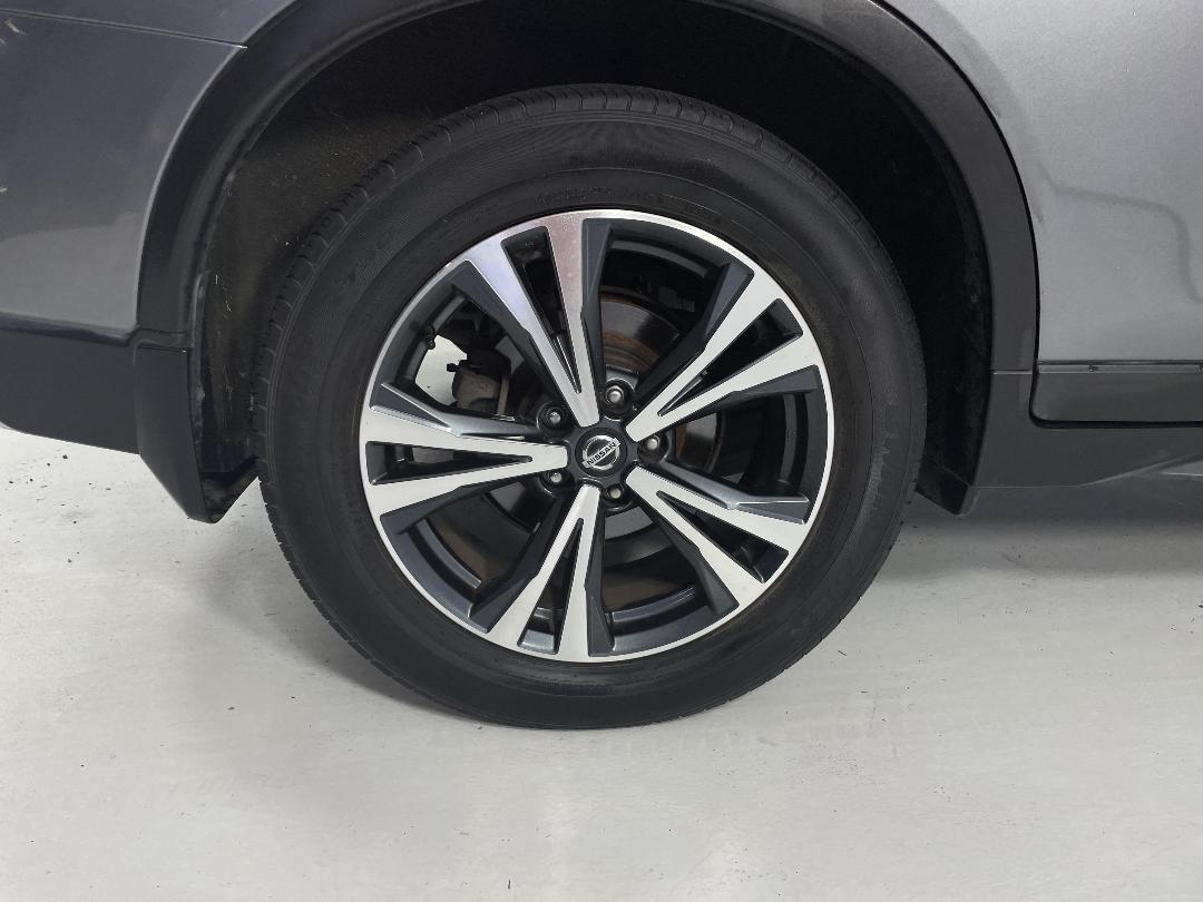 Photo '12' of Nissan X-Trail