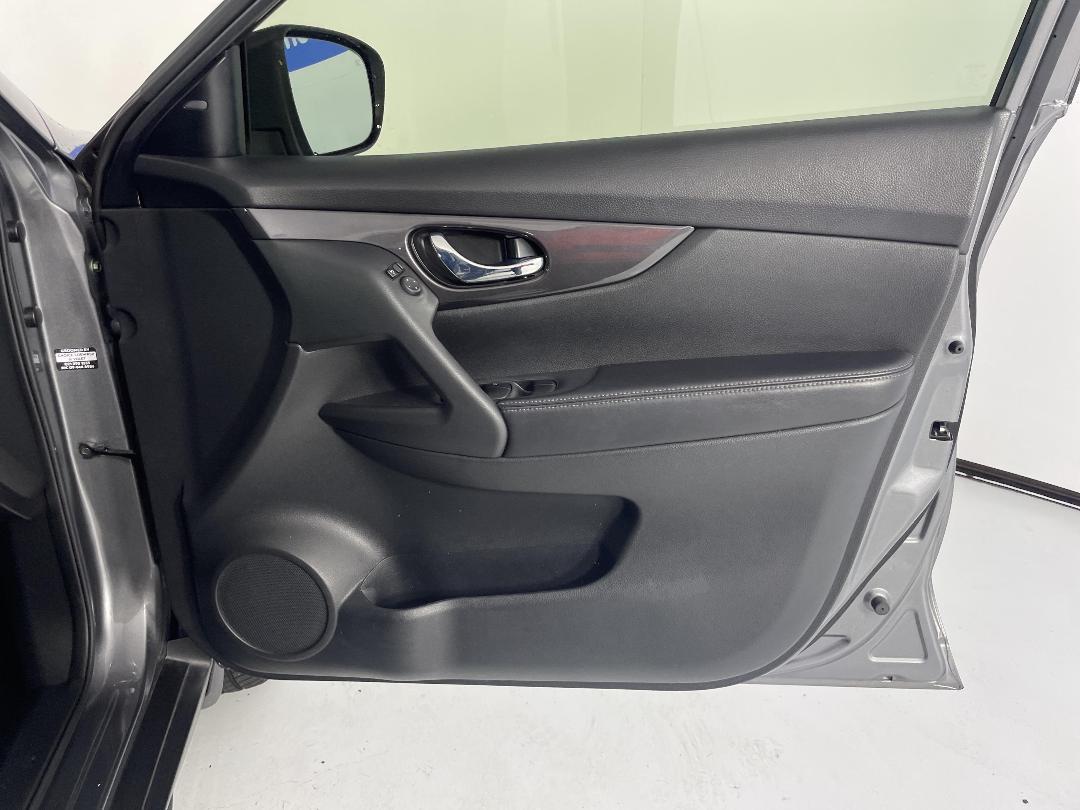 Photo '15' of Nissan X-Trail