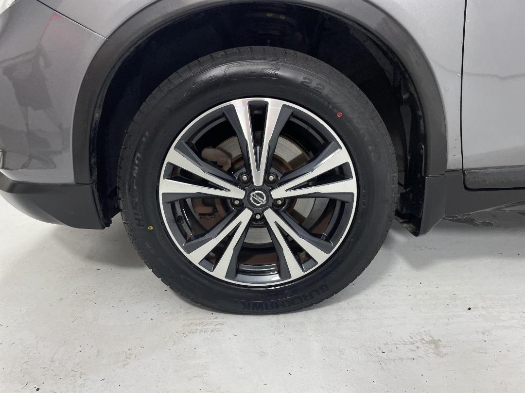 Photo '10' of Nissan X-Trail