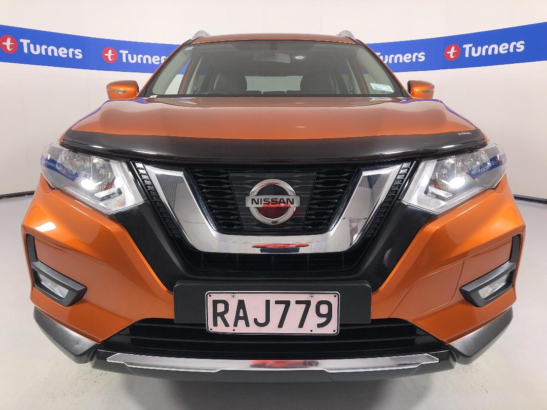 Photo '2' of Nissan X-Trail