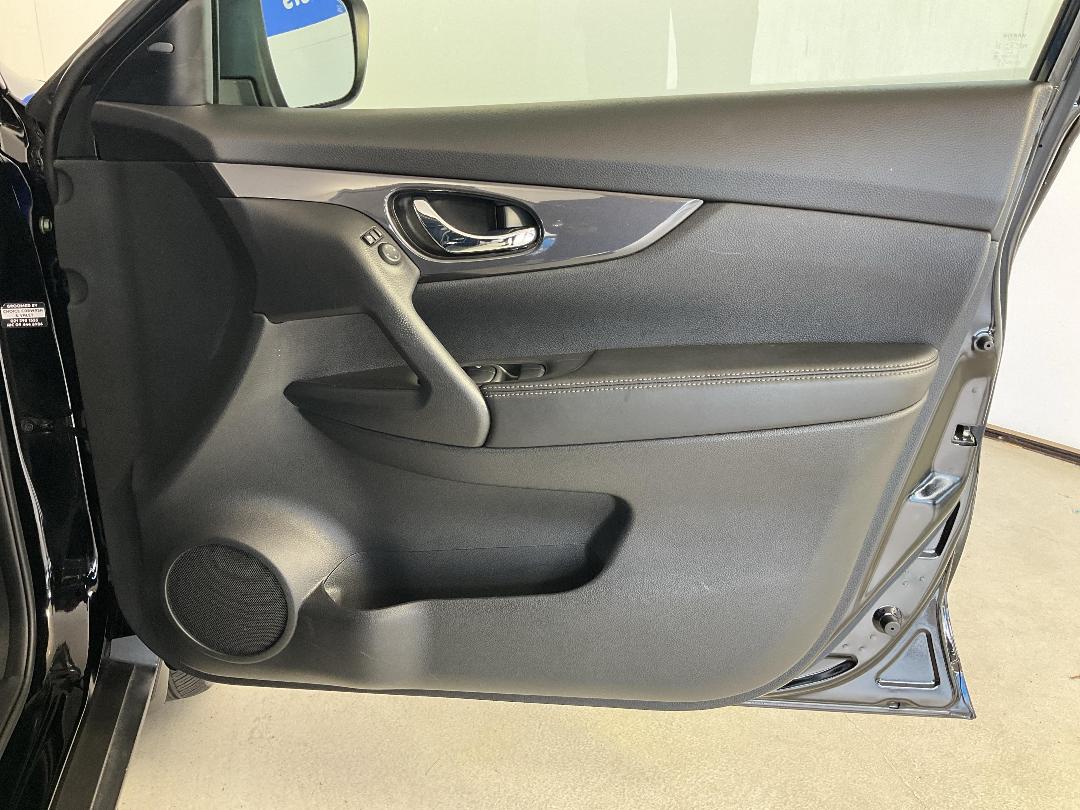 Photo '15' of Nissan X-Trail