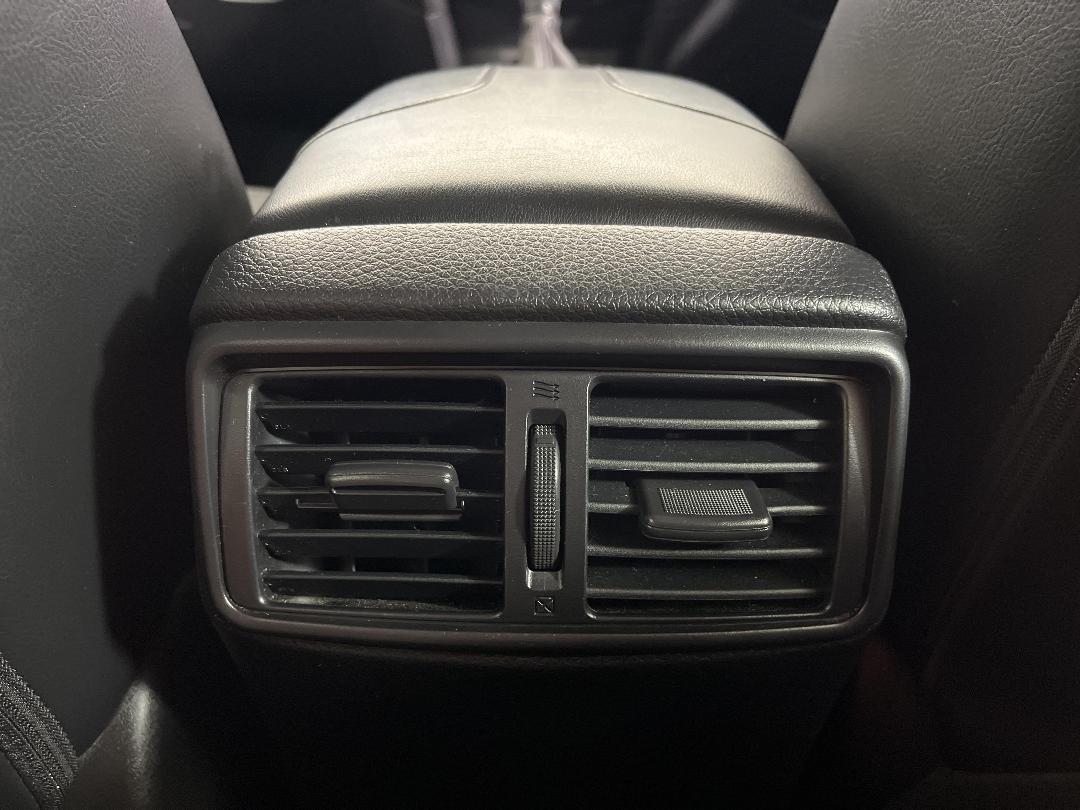 Photo '24' of Nissan X-Trail Photo '24' of Nissan X-Trail