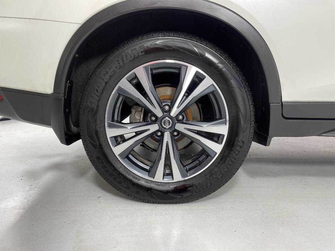 Photo '12' of Nissan X-Trail