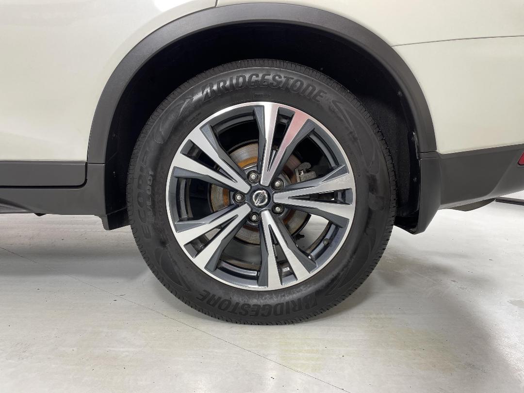 Photo '11' of Nissan X-Trail