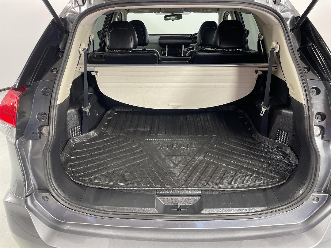 Photo '14' of Nissan X-Trail