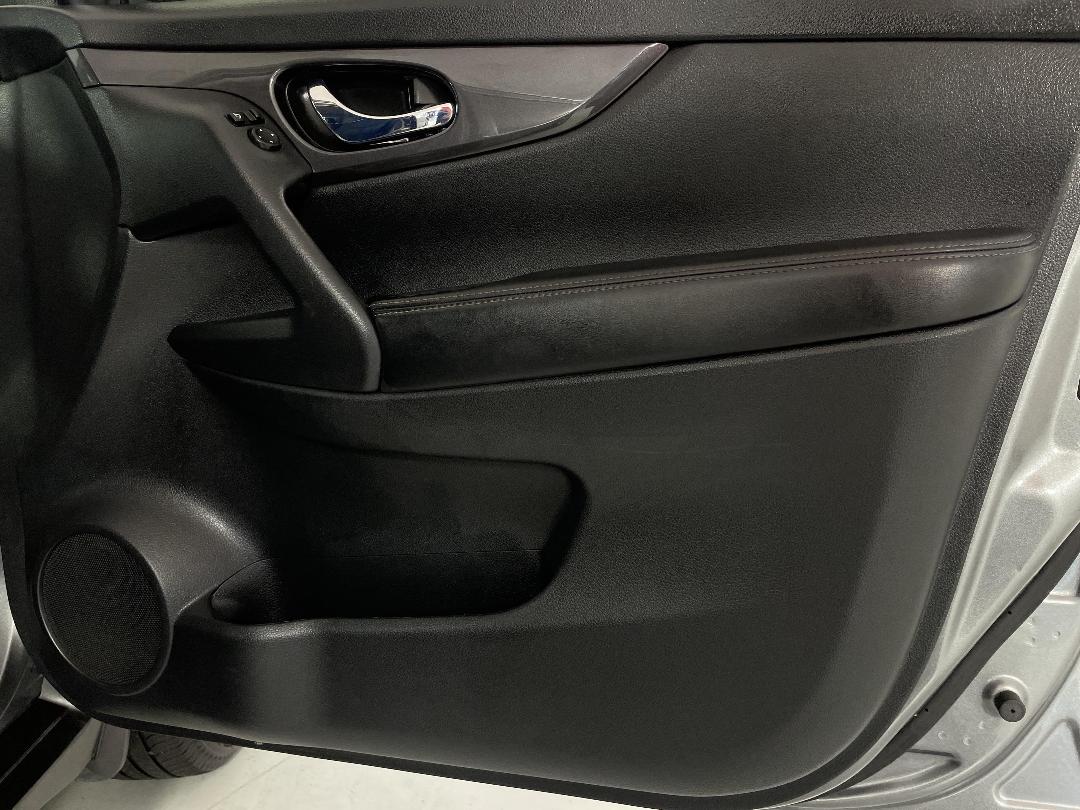 Photo '15' of Nissan X-Trail