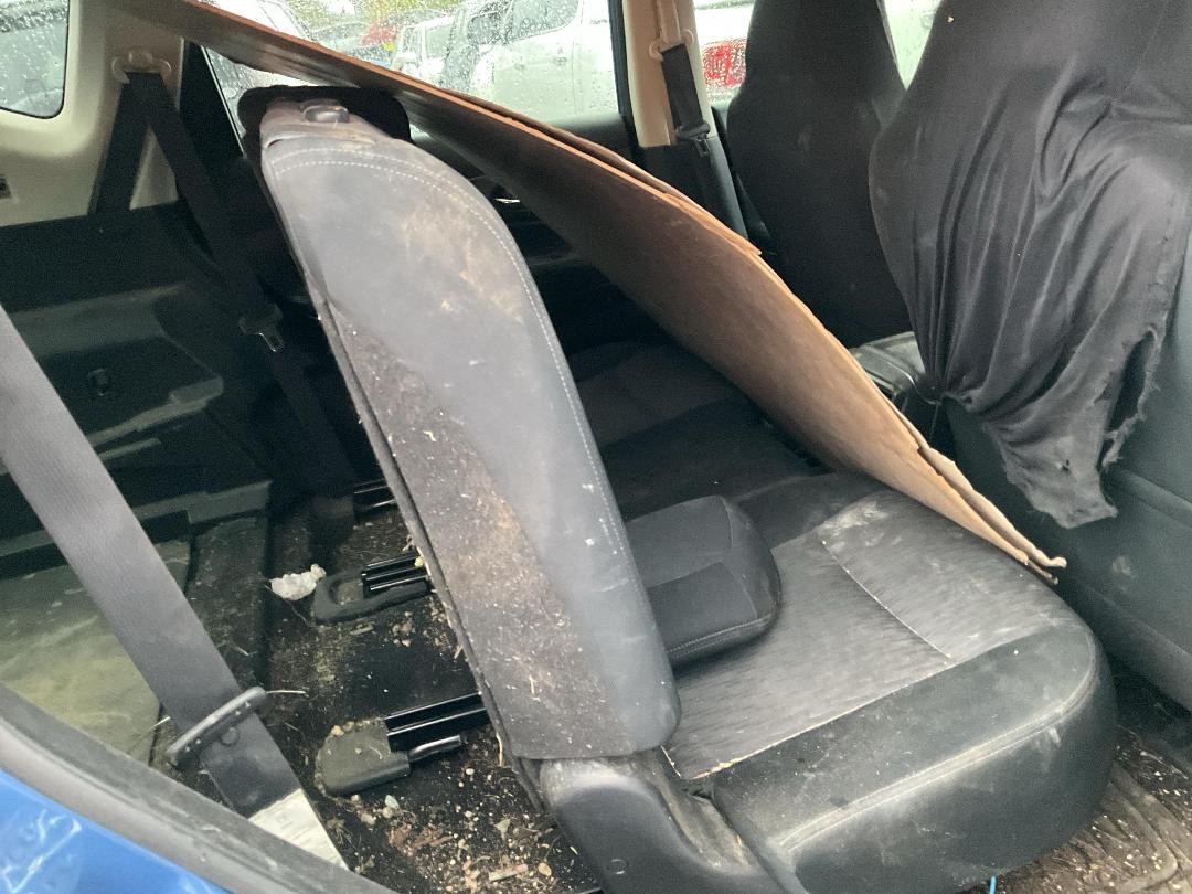 Photo '12' of Nissan X-Trail ST