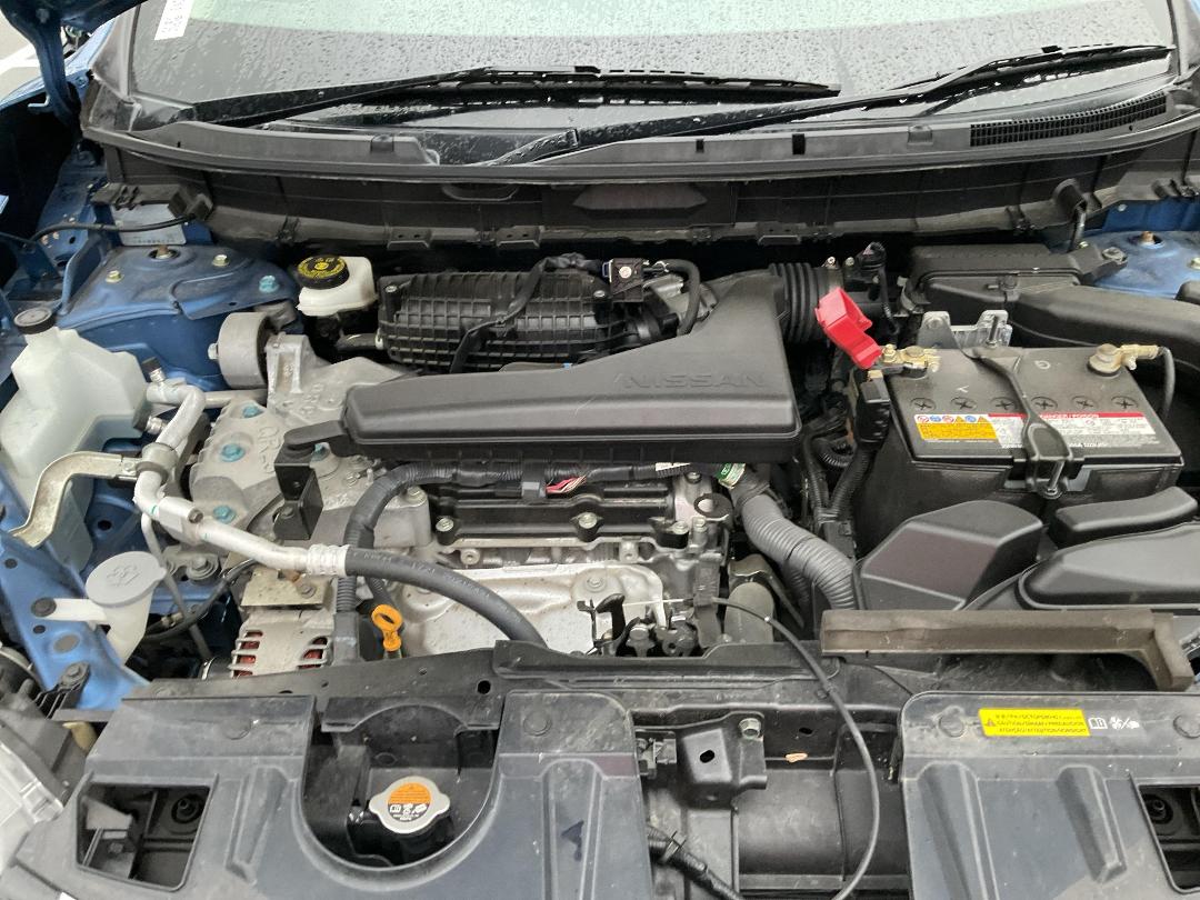 Photo '15' of Nissan X-Trail ST