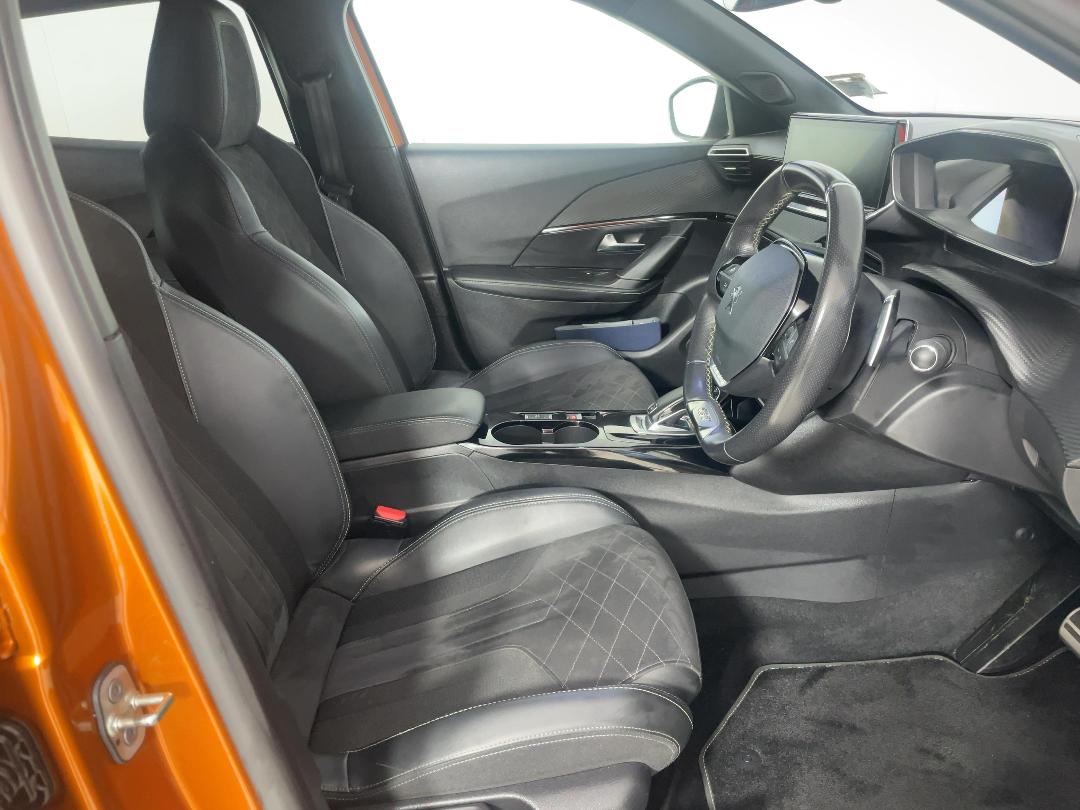 Photo '16' of Peugeot 2008 Photo '16' of Peugeot 2008