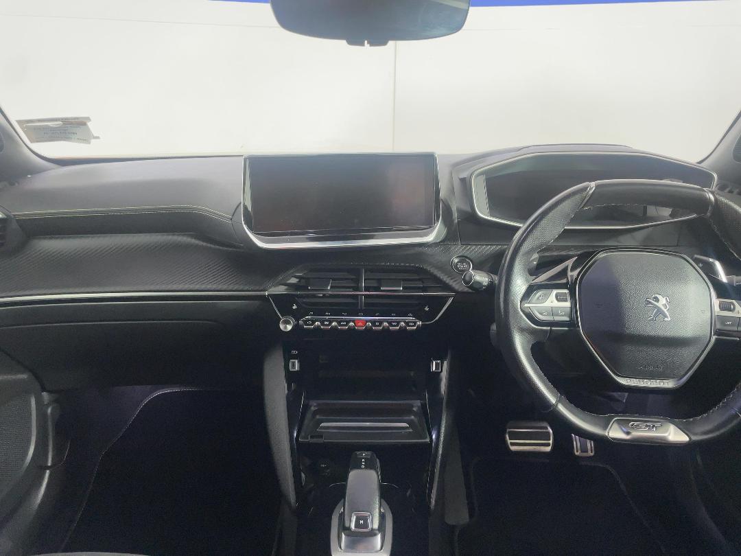 Photo '17' of Peugeot 2008 Photo '17' of Peugeot 2008