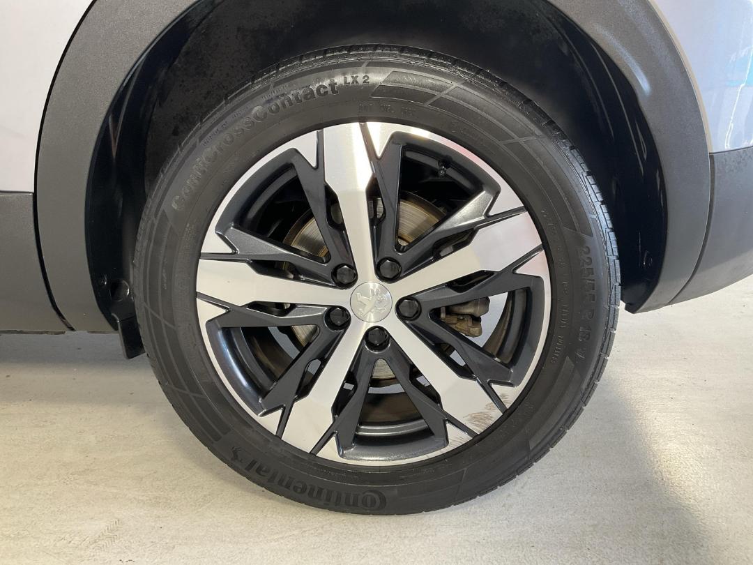 Photo '11' of Peugeot 3008 Photo '11' of Peugeot 3008