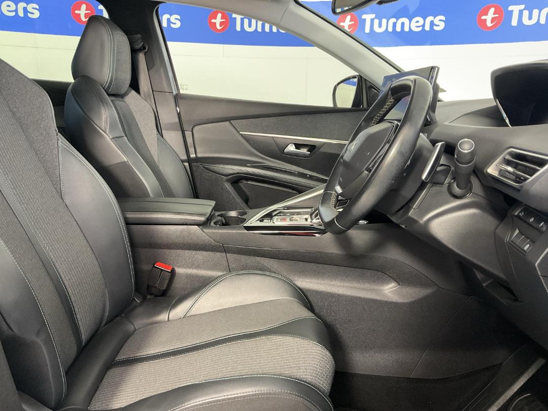 Photo '16' of Peugeot 3008 Photo '16' of Peugeot 3008