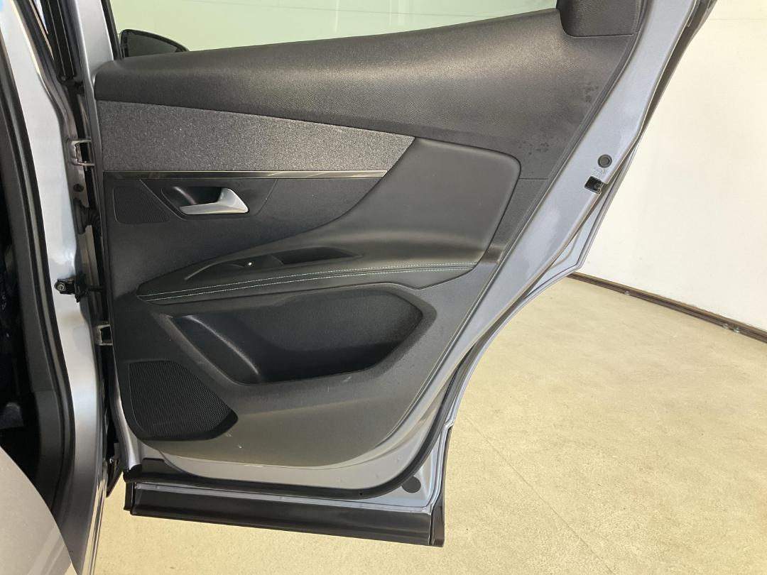 Photo '19' of Peugeot 3008 Photo '19' of Peugeot 3008