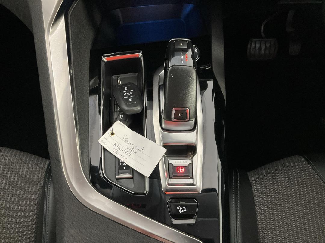 Photo '18' of Peugeot 3008 Photo '18' of Peugeot 3008