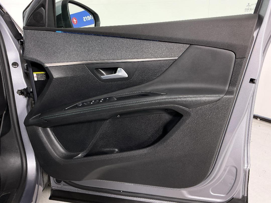 Photo '15' of Peugeot 5008 Photo '15' of Peugeot 5008