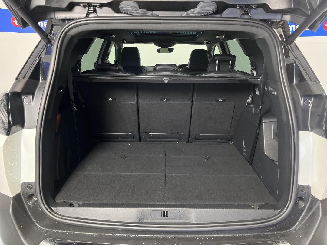 Photo '14' of Peugeot 5008