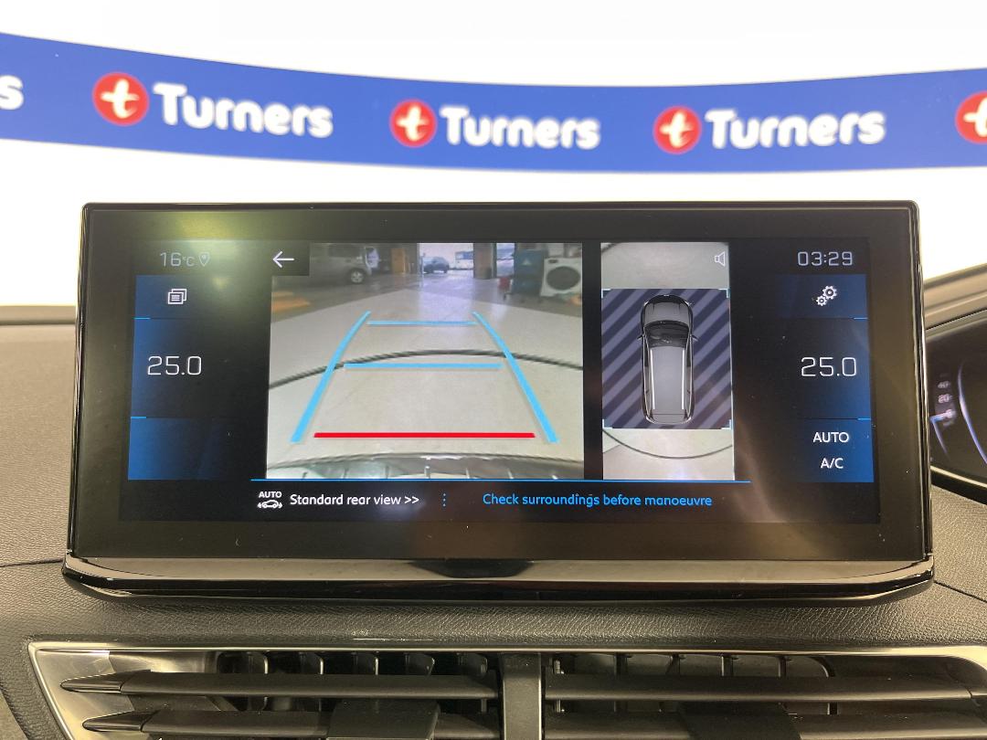 Photo '31' of Peugeot 5008