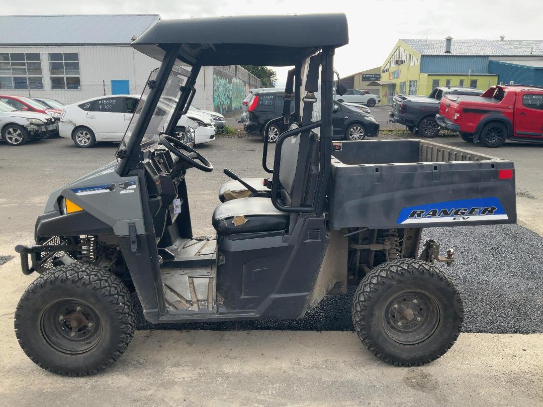 Photo '6' of Polaris Ranger EV