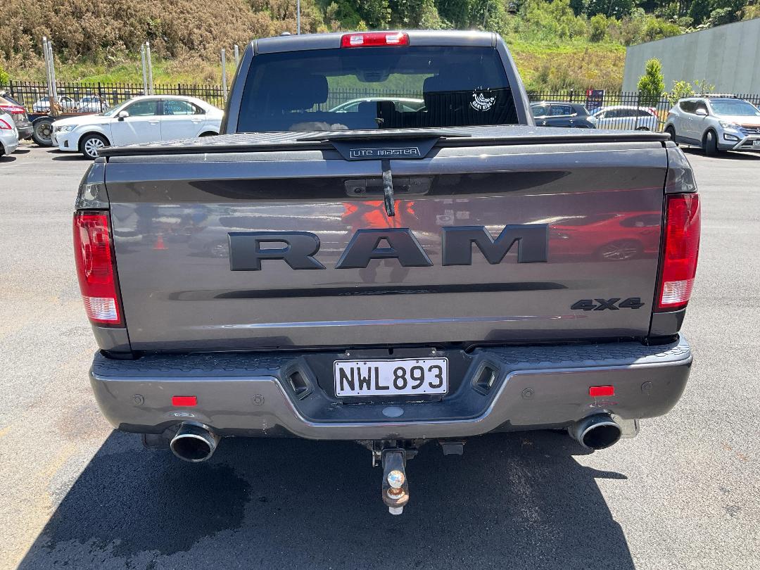 Photo '7' of RAM 1500 Express Crew STD