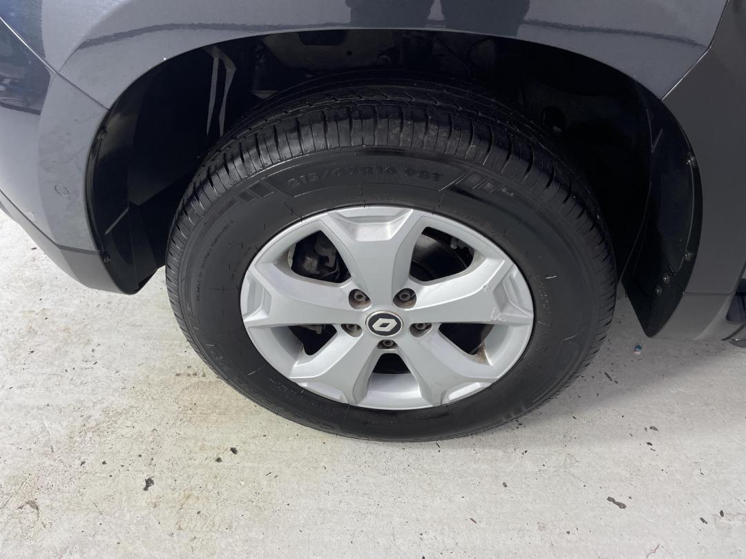 Photo '10' of Renault Duster