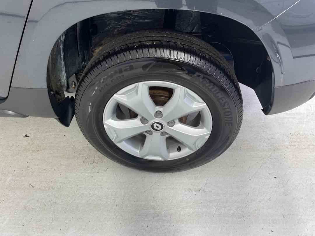 Photo '11' of Renault Duster