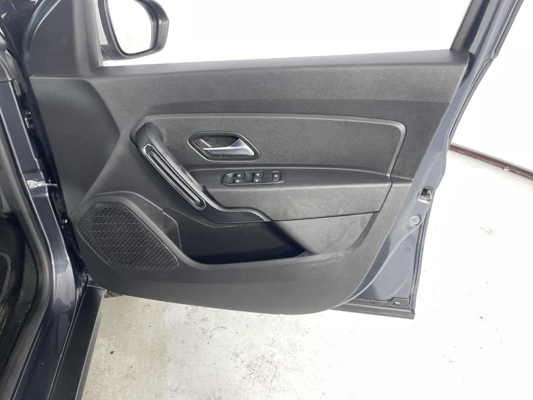 Photo '15' of Renault Duster