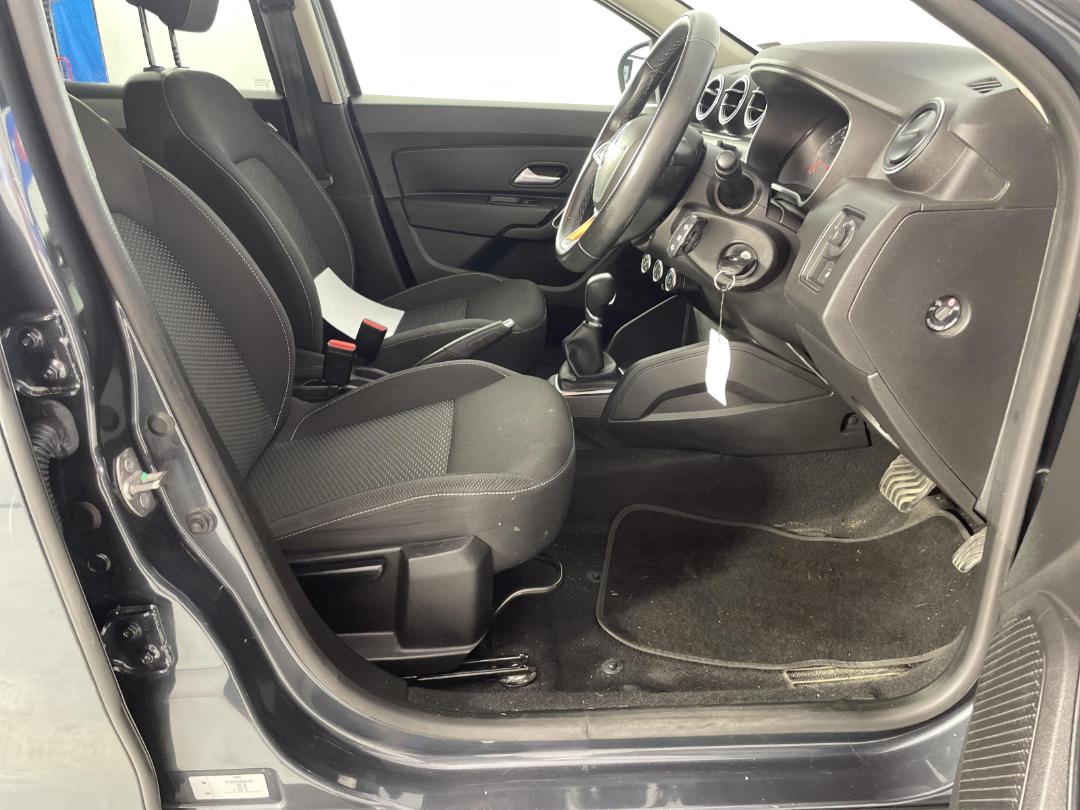 Photo '16' of Renault Duster