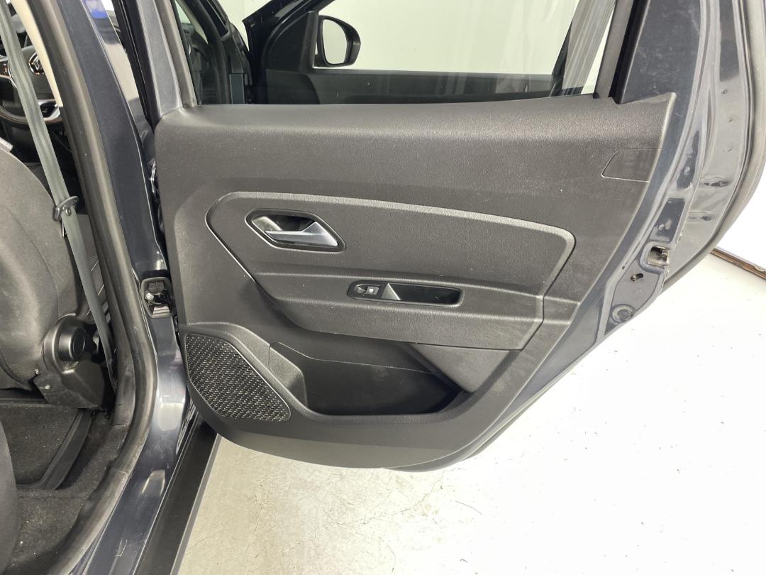 Photo '19' of Renault Duster