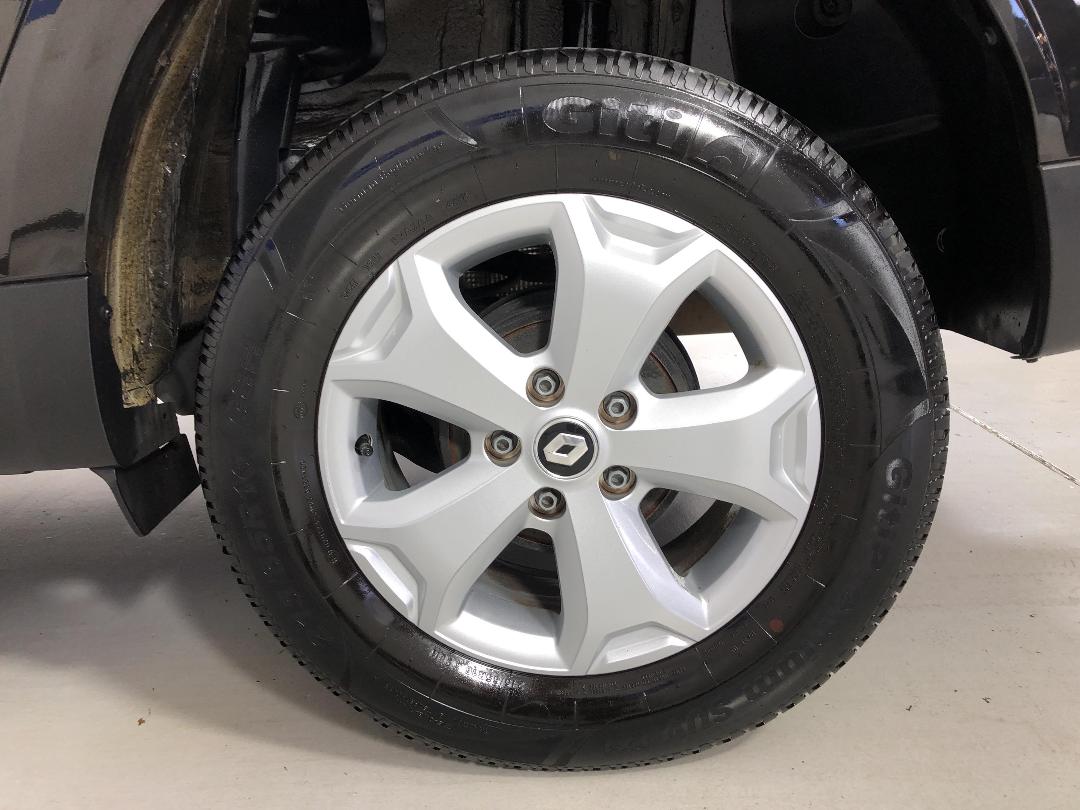 Photo '11' of Renault Duster