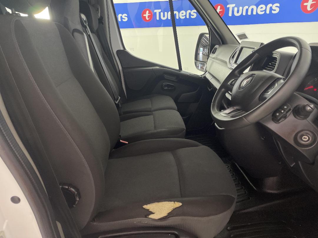 Photo '16' of Renault Master Photo '16' of Renault Master