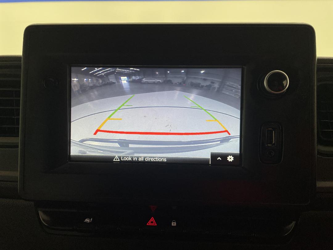 Photo '24' of Renault Master Photo '24' of Renault Master