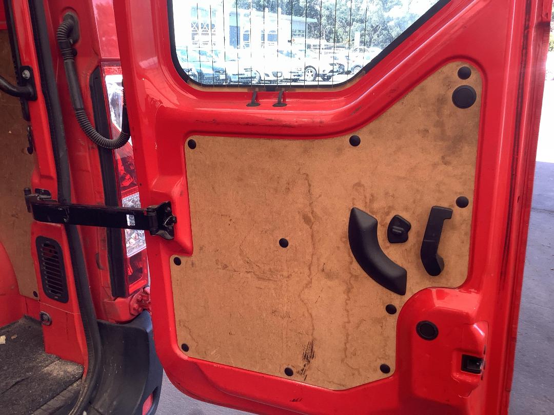 Photo '9' of Renault Master L2H2 Photo '9' of Renault Master L2H2