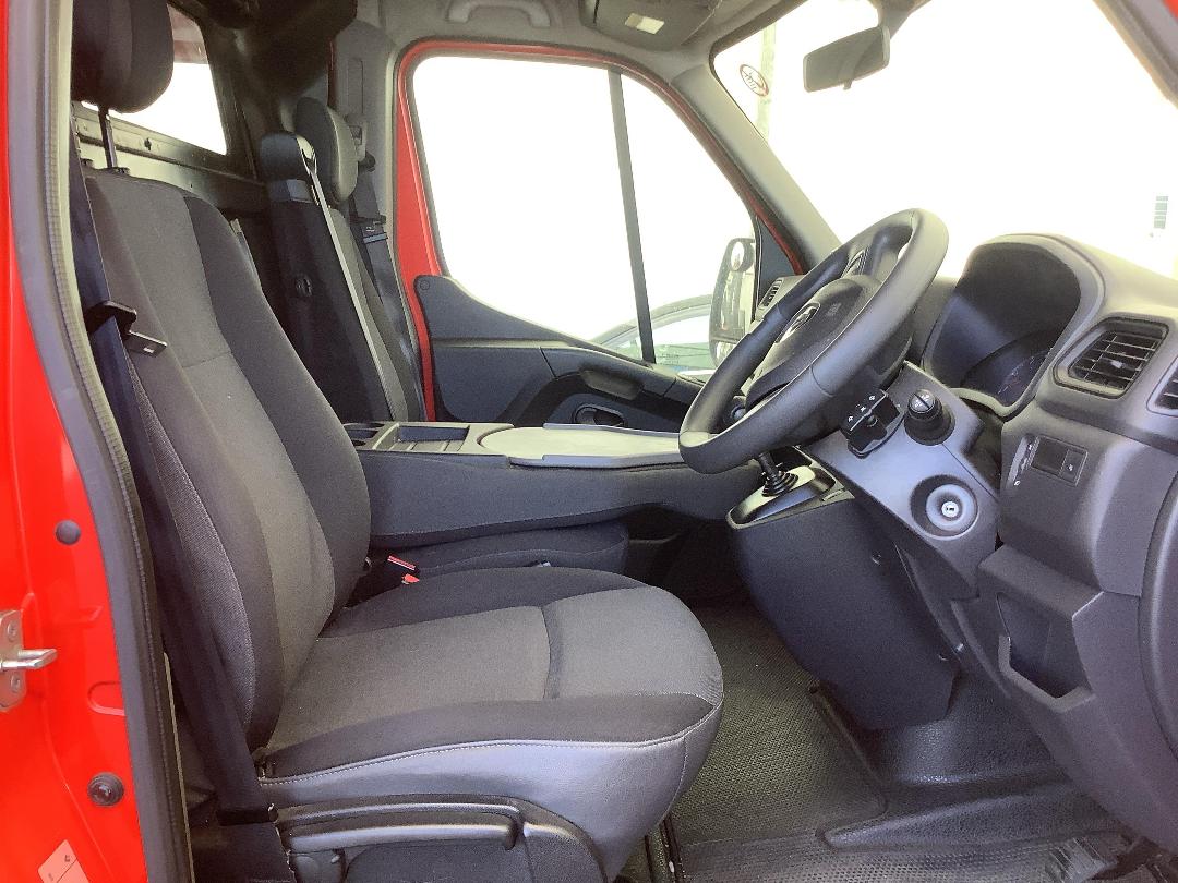 Photo '12' of Renault Master L2H2 Photo '12' of Renault Master L2H2