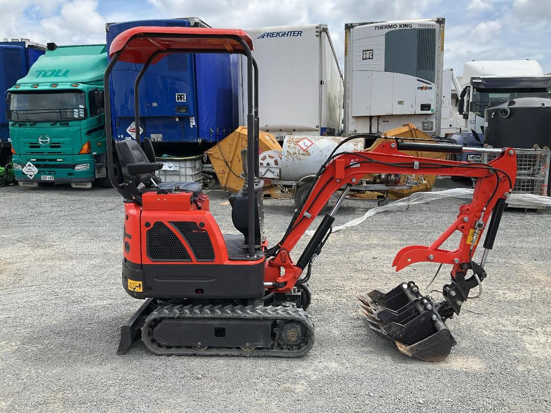 Photo '3' of Rhinoceros XN12 Excavator