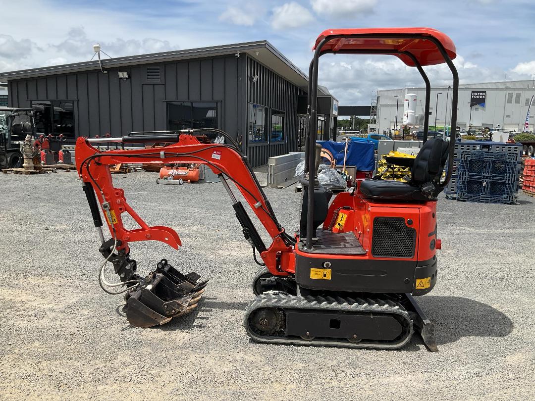 Photo '7' of Rhinoceros XN12 Excavator