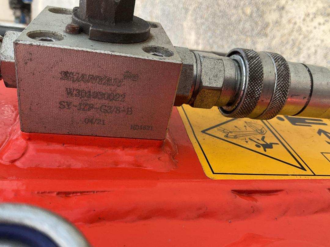 Photo '31' of Rhinoceros XN12 Excavator