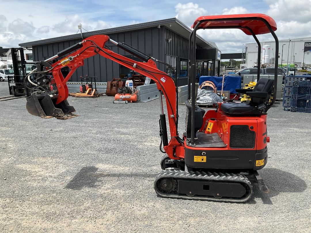 Photo '11' of Rhinoceros XN12 Excavator