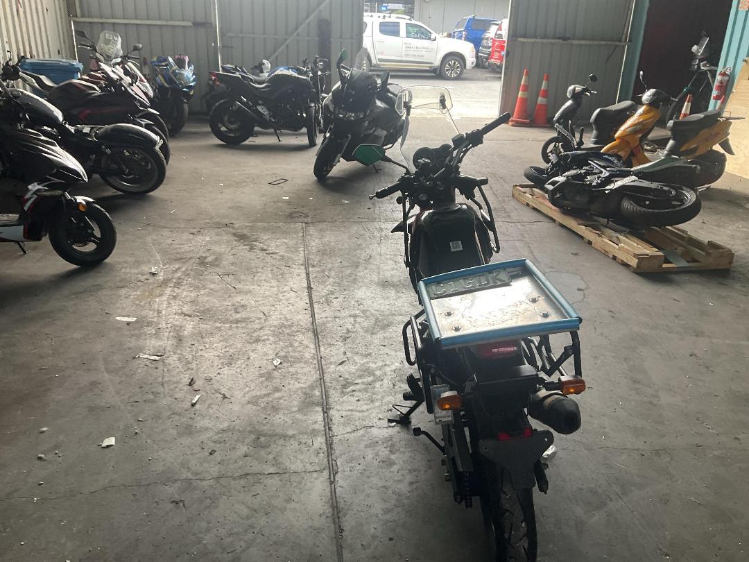 Photo '6' of Royal Enfield Himalayan no submodel