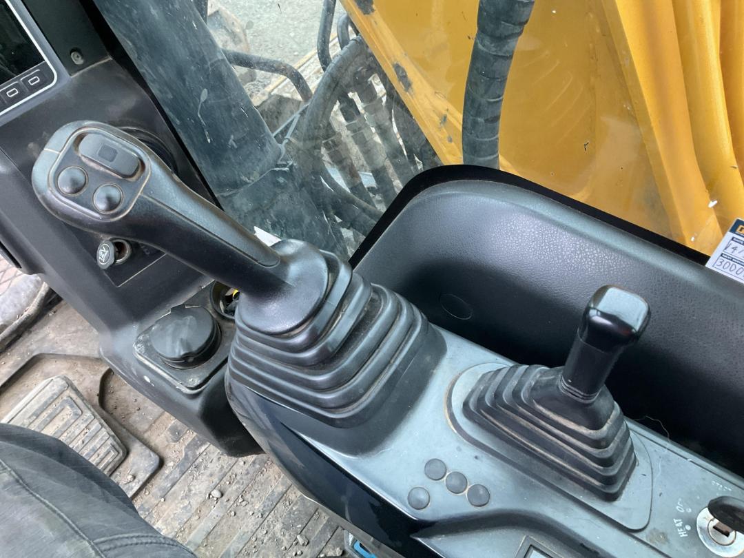 Photo '33' of Sany SY135C Excavator