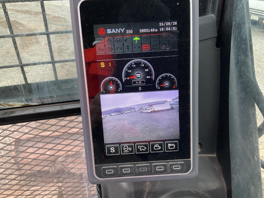 Photo '40' of Sany SY135C Excavator