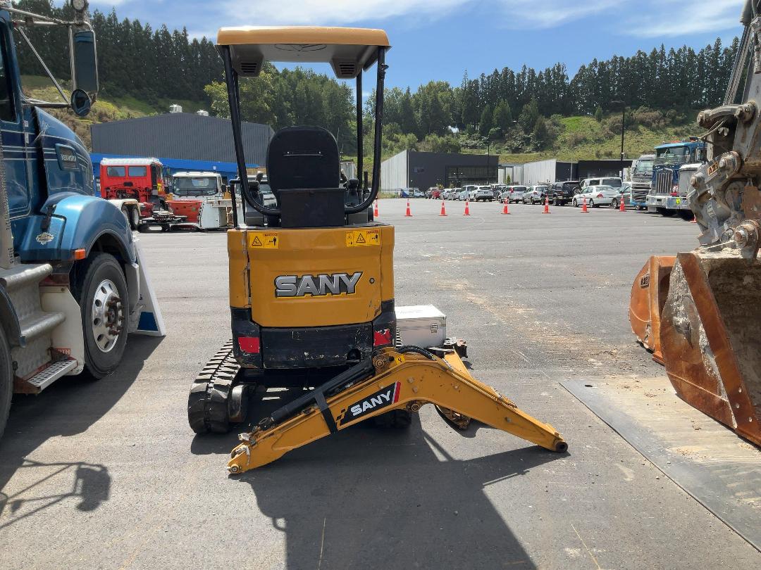 Photo '5' of Sany SY16C Excavator