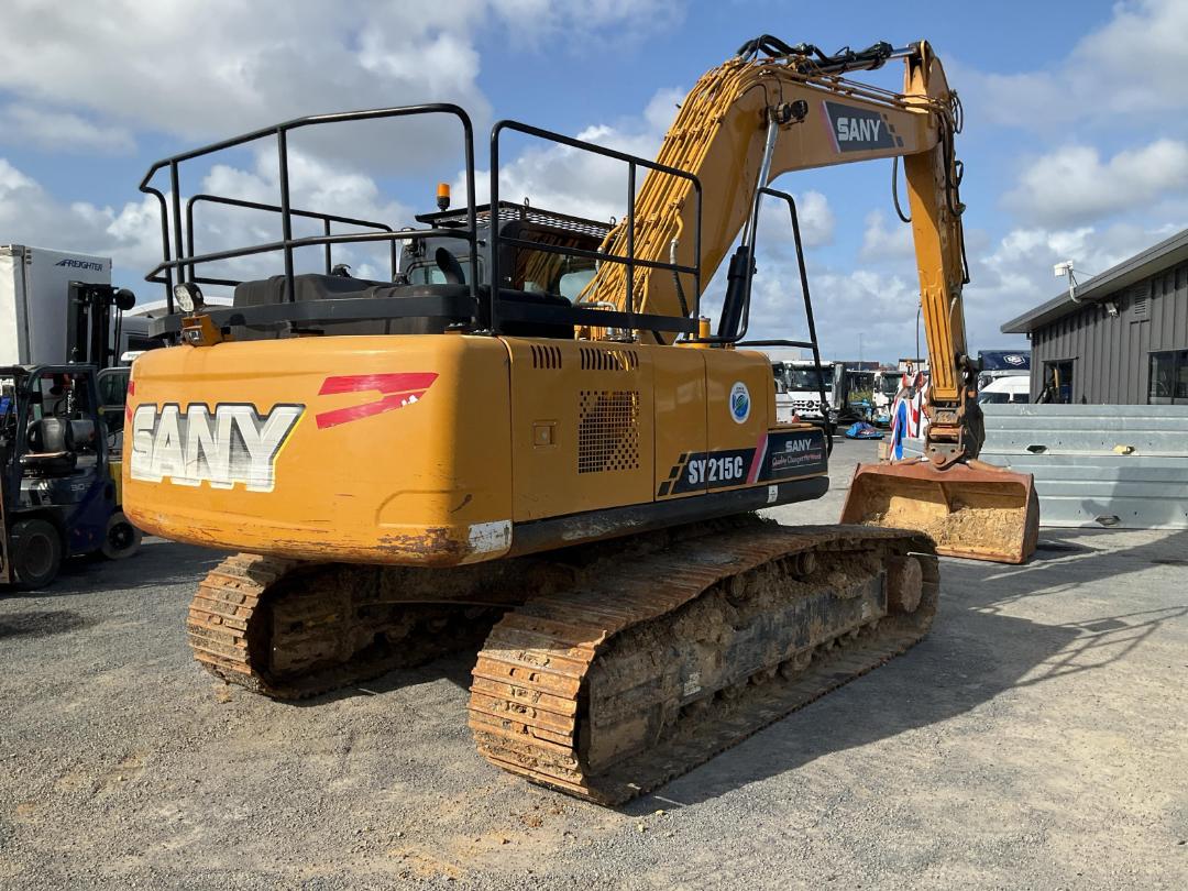 Photo '4' of SANY SY215C Excavator