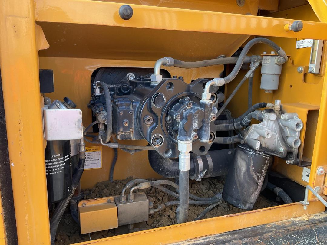 Photo '18' of SANY SY215C Excavator